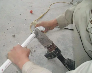 黄龙漏水维修电话